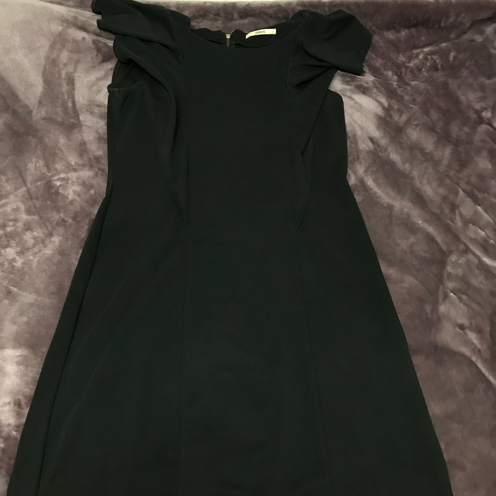 Black dress with wings (SIZE M)
